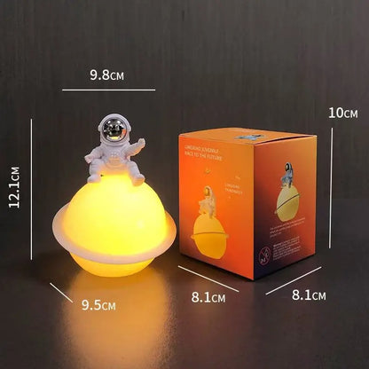 Elumi Lamp